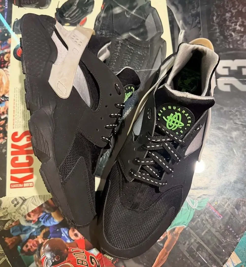 Nike Air Huarache F22 Black Neon DR0141-001 Size 11.5
